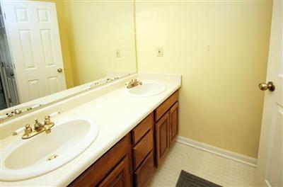 132 West Ridge Circle Kalamazoo, MI 49009 - Photo 11 of 15 Additional Photo