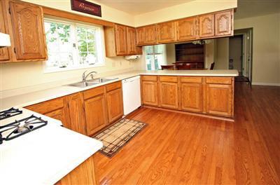 132 West Ridge Circle Kalamazoo, MI 49009 - Photo 7 of 15 Additional Photo
