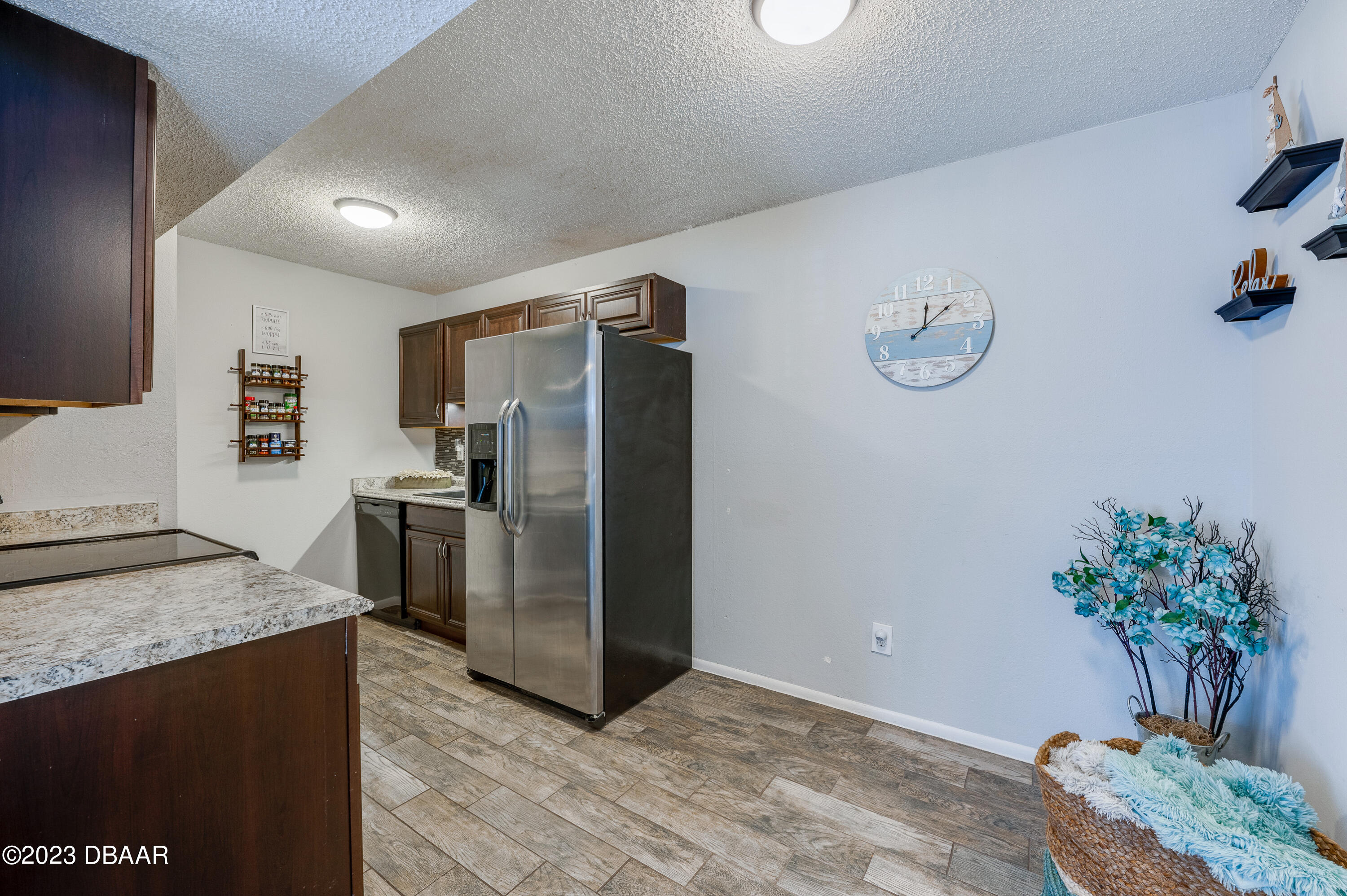 1600 Big Tree Road, Unit O4 South Daytona, FL 32119 - Photo 13 of 30 Kitchen