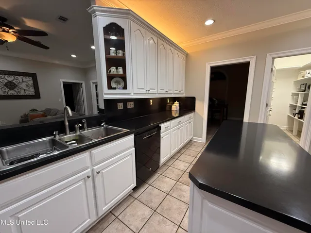 $345,000 | 11 Haven Cove, Byram, MS 39272