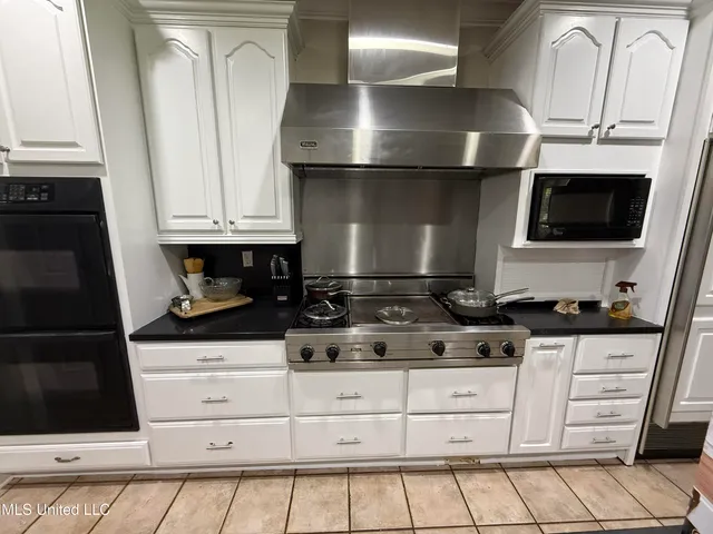 $345,000 | 11 Haven Cove, Byram, MS 39272