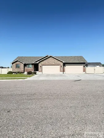 $575,000 | 5503 Lakefield Circle, Ammon, ID 83406