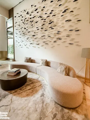 $2,400,000 | 305 East 51st Street, Unit 7D | Midtown East