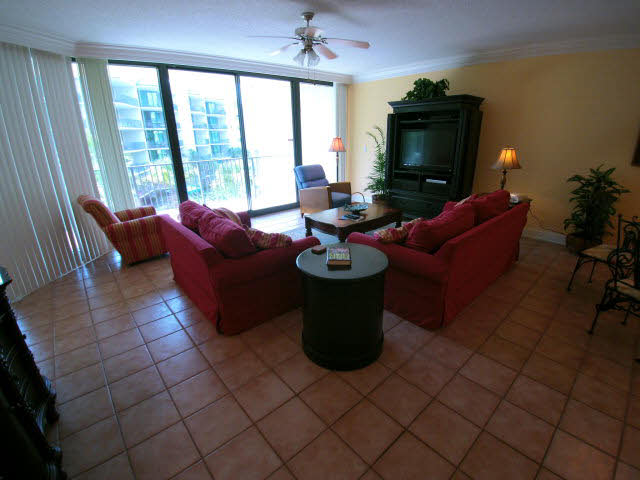 27580 Canal Road, Unit 1315 Orange Beach, AL 36561 - Photo 2 of 17 Living Area