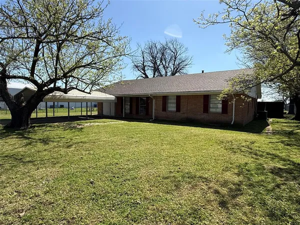 $1,500 | 205 West Marshall Street, Palmer, TX 75152