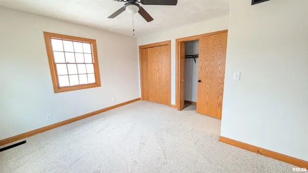 $239,900 | 2115 Sunset Drive, Pekin, IL 61554