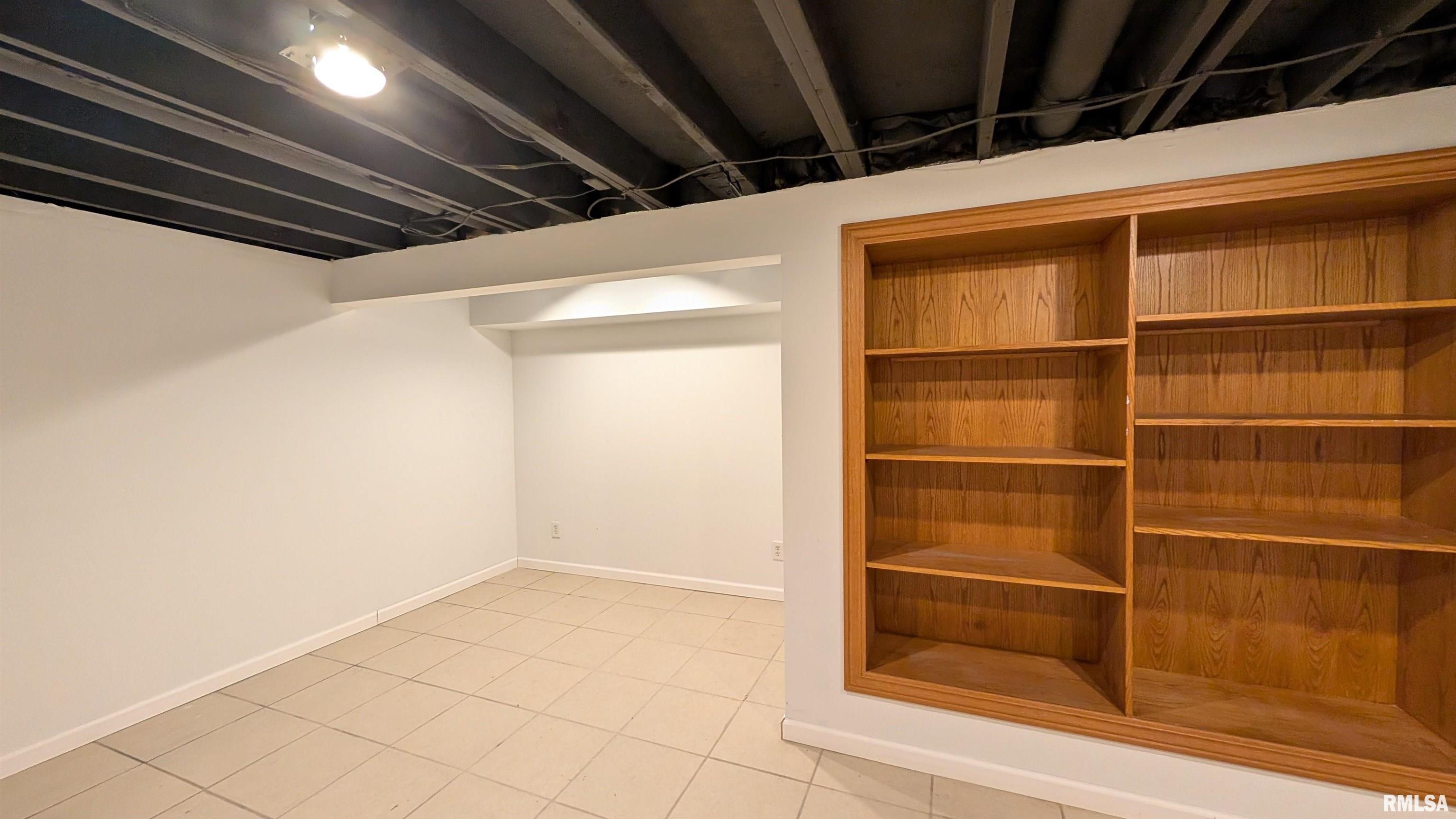 2115 Sunset Drive Pekin, IL 61554 - Photo 40 of 45