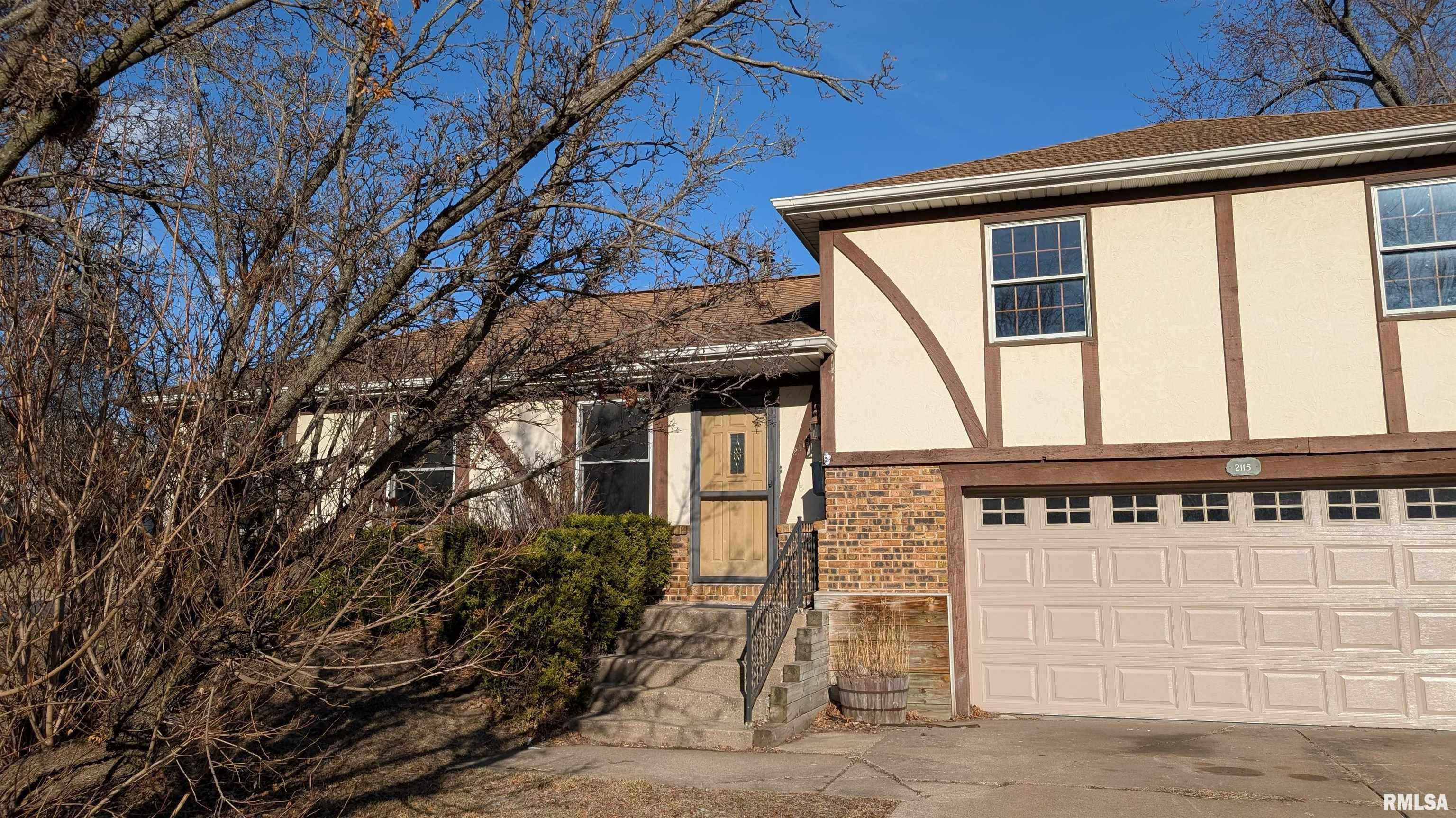 2115 Sunset Drive Pekin, IL 61554 - Photo 43 of 45