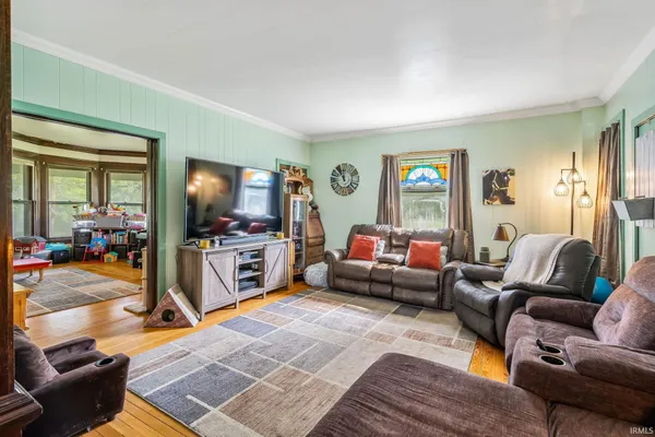 $3,000,000 | 1825-1875 West Winona Avenue, Warsaw, IN 46580