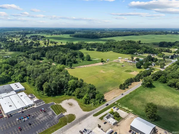 $3,000,000 | 1825-1875 West Winona Avenue, Warsaw, IN 46580