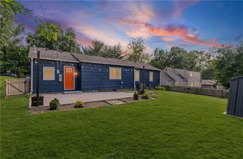 $315,000 | 6308 West 80th Terrace, Overland Park, KS 66204