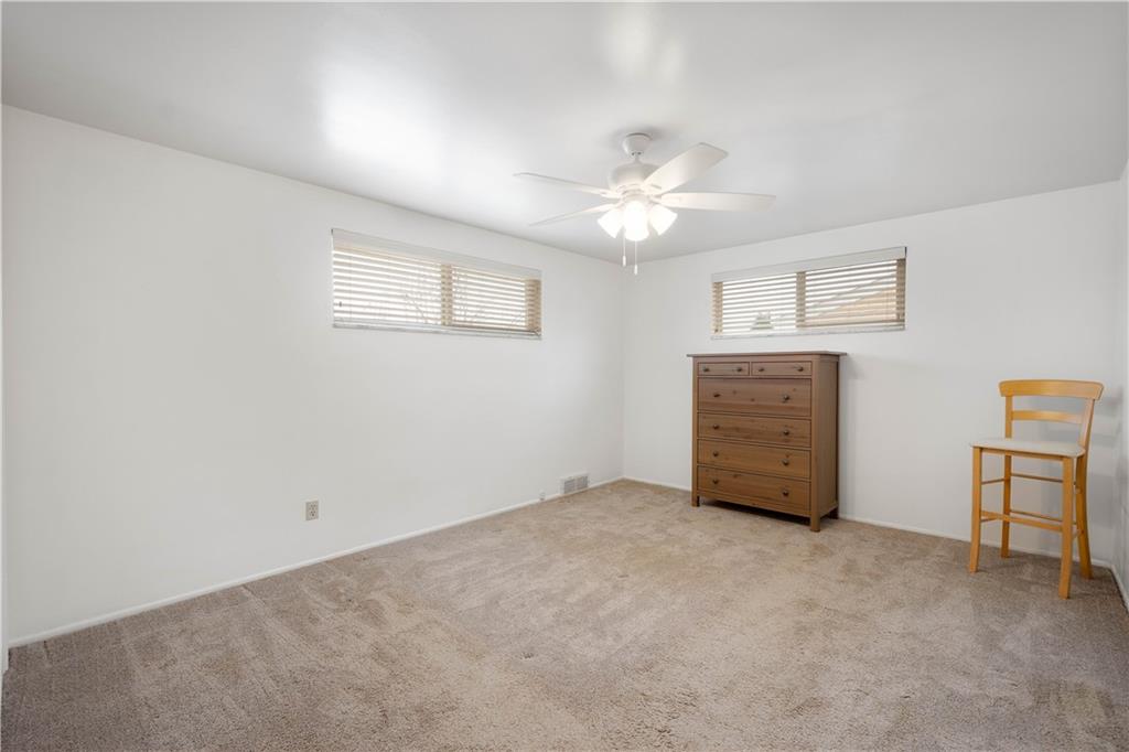 930 Lindsay Road Carnegie, PA 15106 - Photo 10 of 30 primary bedroom