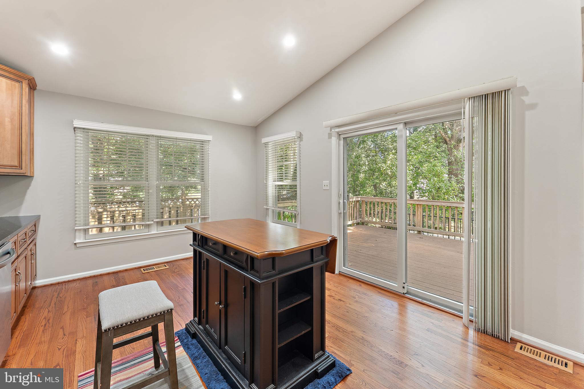 6501 Legend Gate Place Burke, VA 22015 - Photo 15 of 46 kitchen