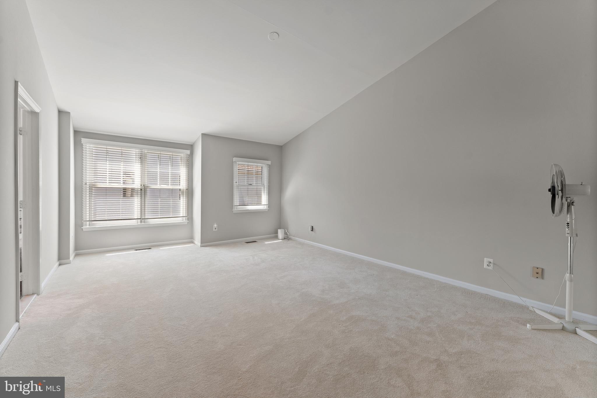 6501 Legend Gate Place Burke, VA 22015 - Photo 17 of 46 huge mastersuite