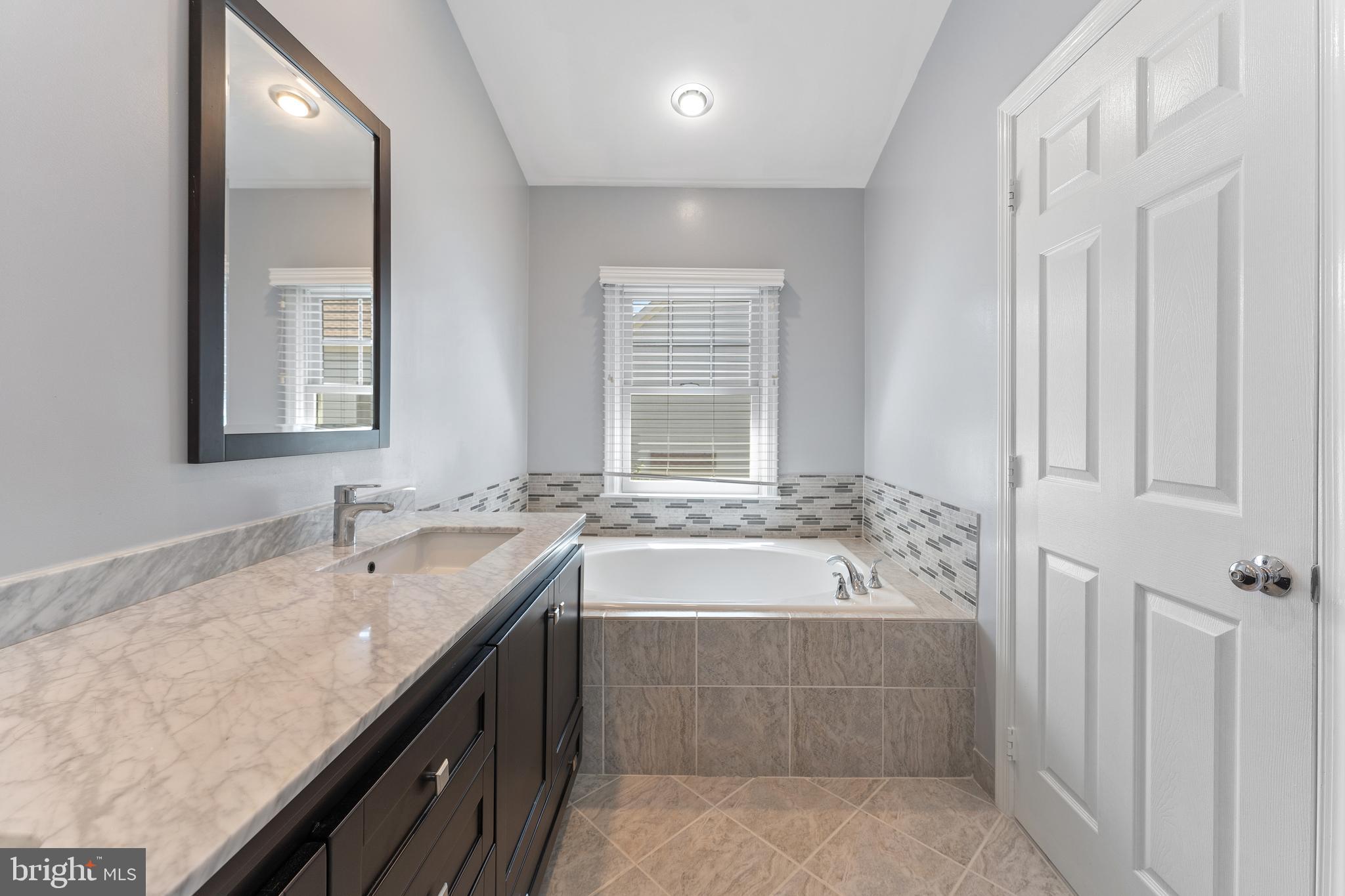 6501 Legend Gate Place Burke, VA 22015 - Photo 21 of 46 Master bath