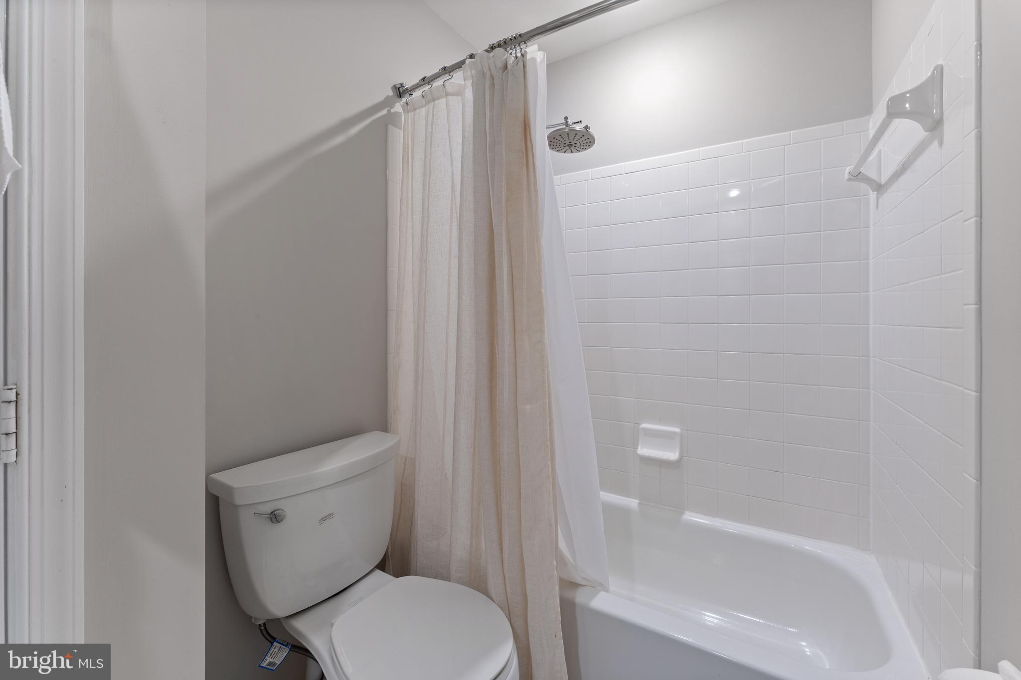 6501 Legend Gate Place Burke, VA 22015 - Photo 28 of 46 bathroom #2 upper level 2