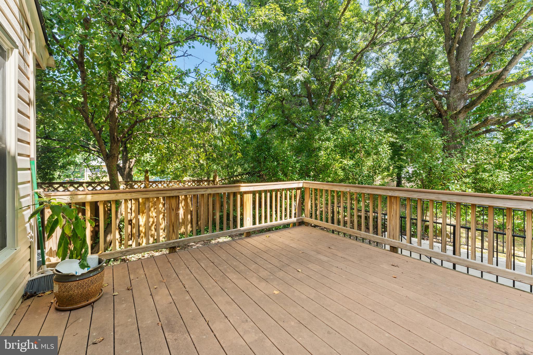 6501 Legend Gate Place Burke, VA 22015 - Photo 42 of 46 Large Deck