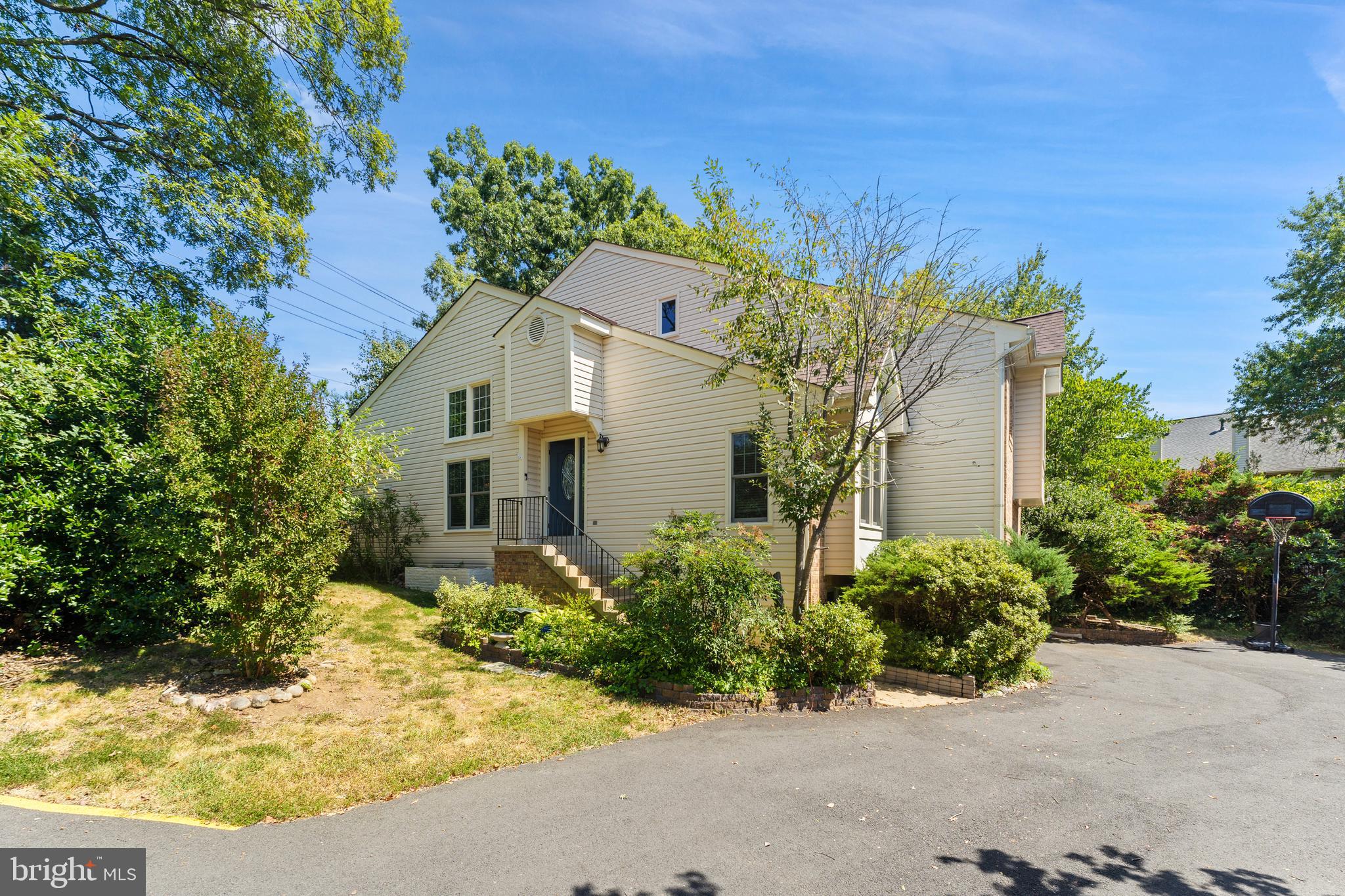 6501 Legend Gate Place Burke, VA 22015 - Photo 44 of 46