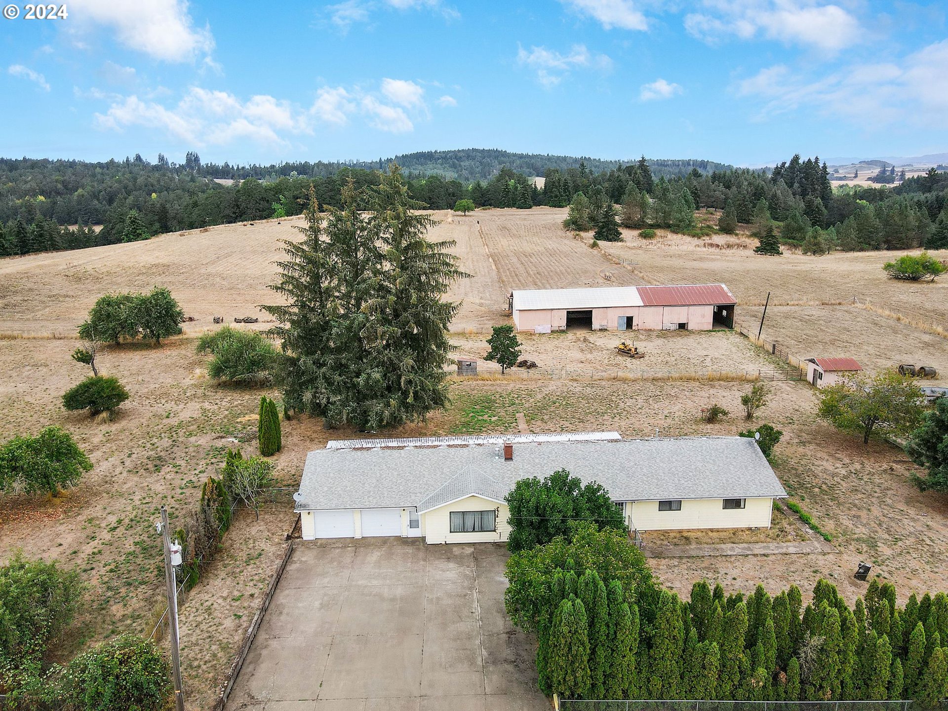 13885 Webb Lane Dallas, OR 97338 - Photo 1 of 24