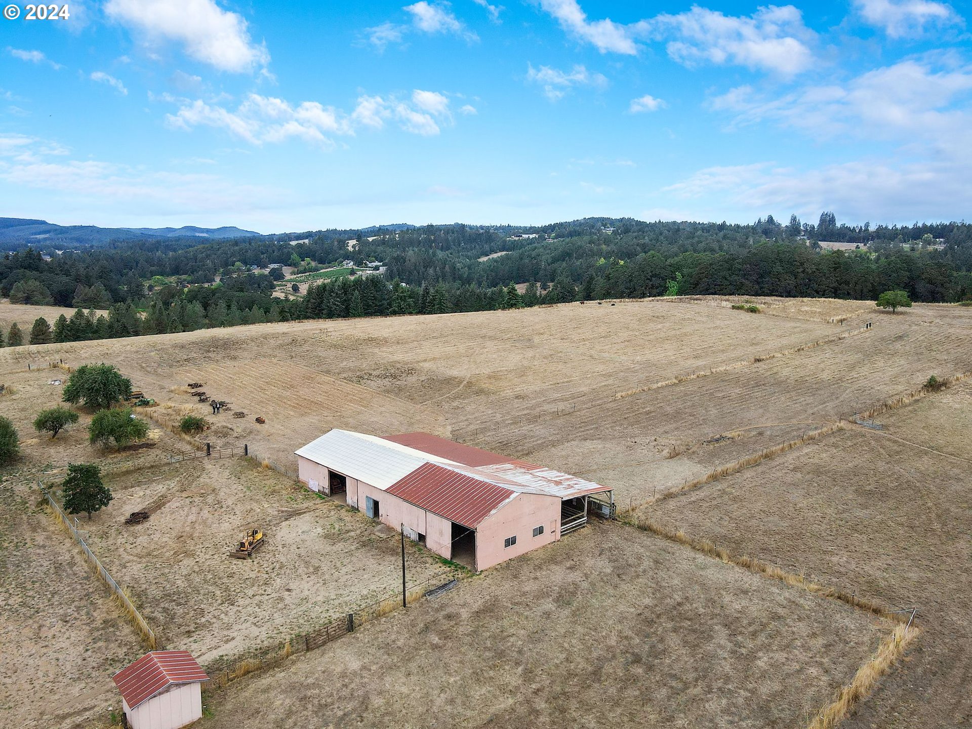 13885 Webb Lane Dallas, OR 97338 - Photo 15 of 24