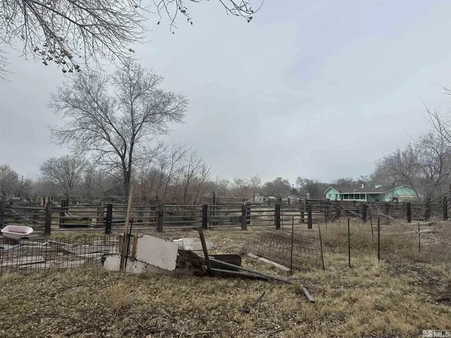 a view of a dry field