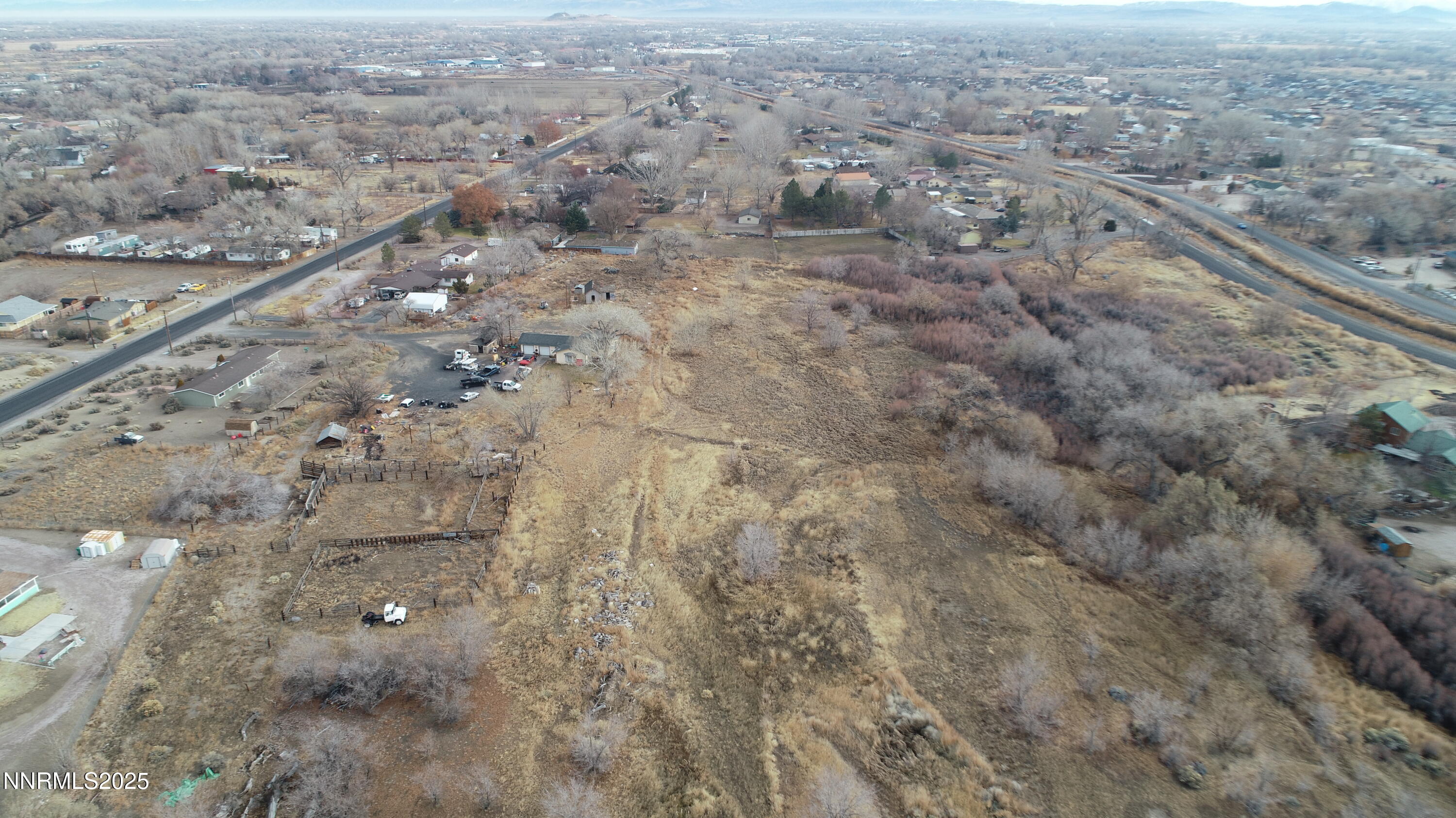 3275 Alcorn Road Fallon, NV 89406 - Photo 6 of 33 a view of a dry yard