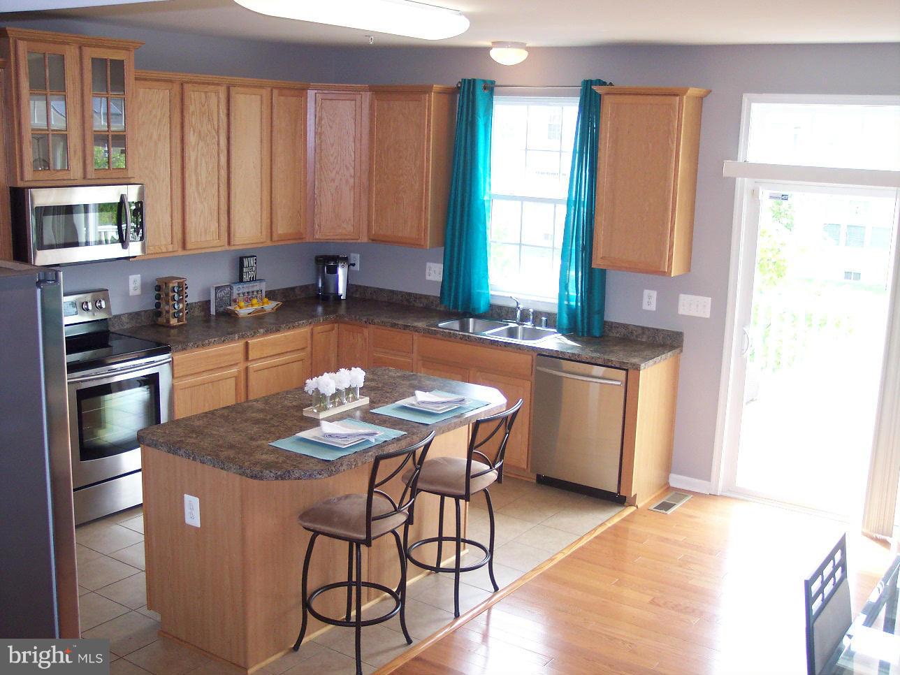 2718 Medinah Ridge Road Accokeek, MD 20607 - Photo 16 of 26 Kitchen