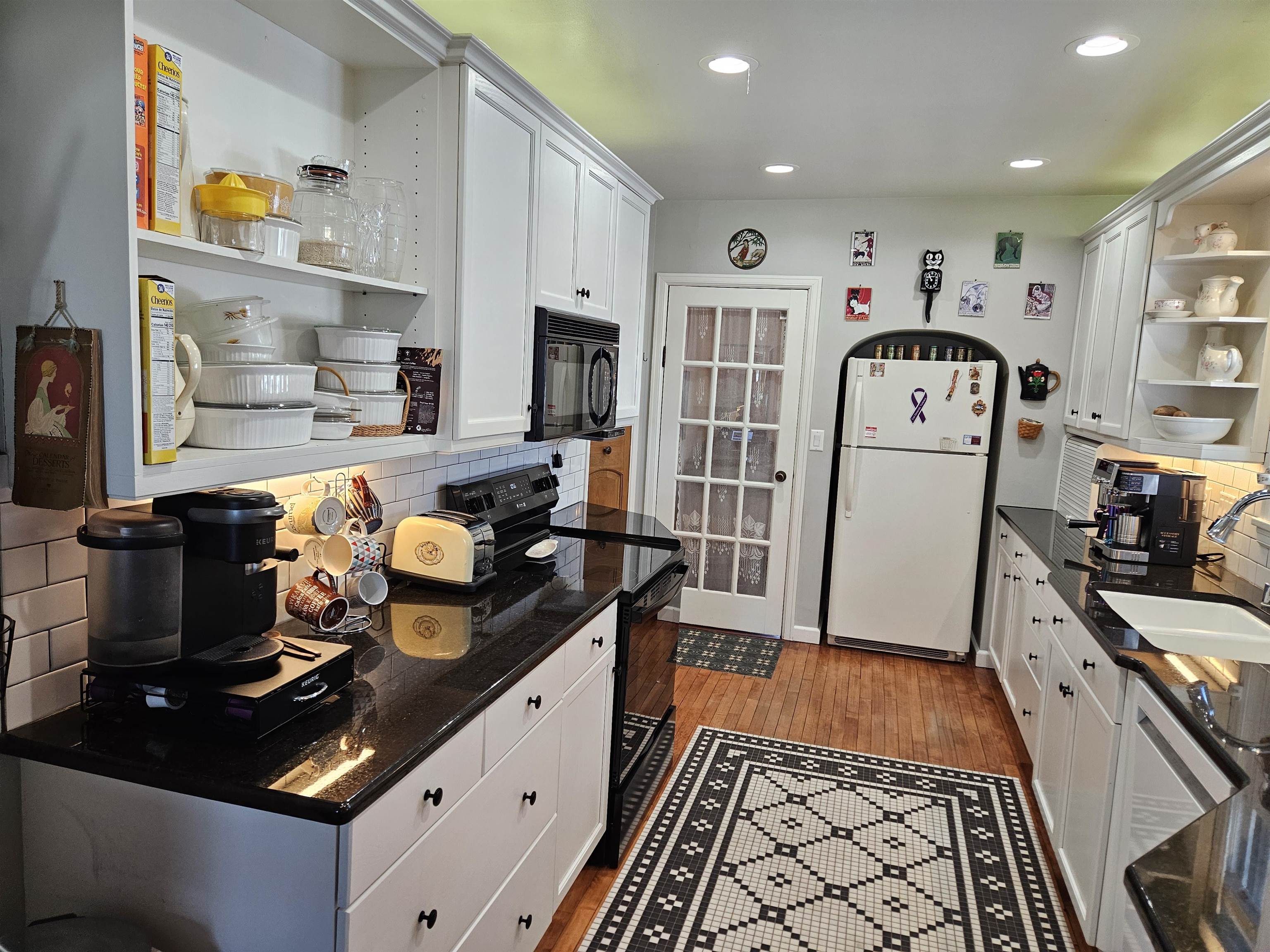 1717 Knapp Street Oshkosh, WI 54902 - Photo 13 of 39