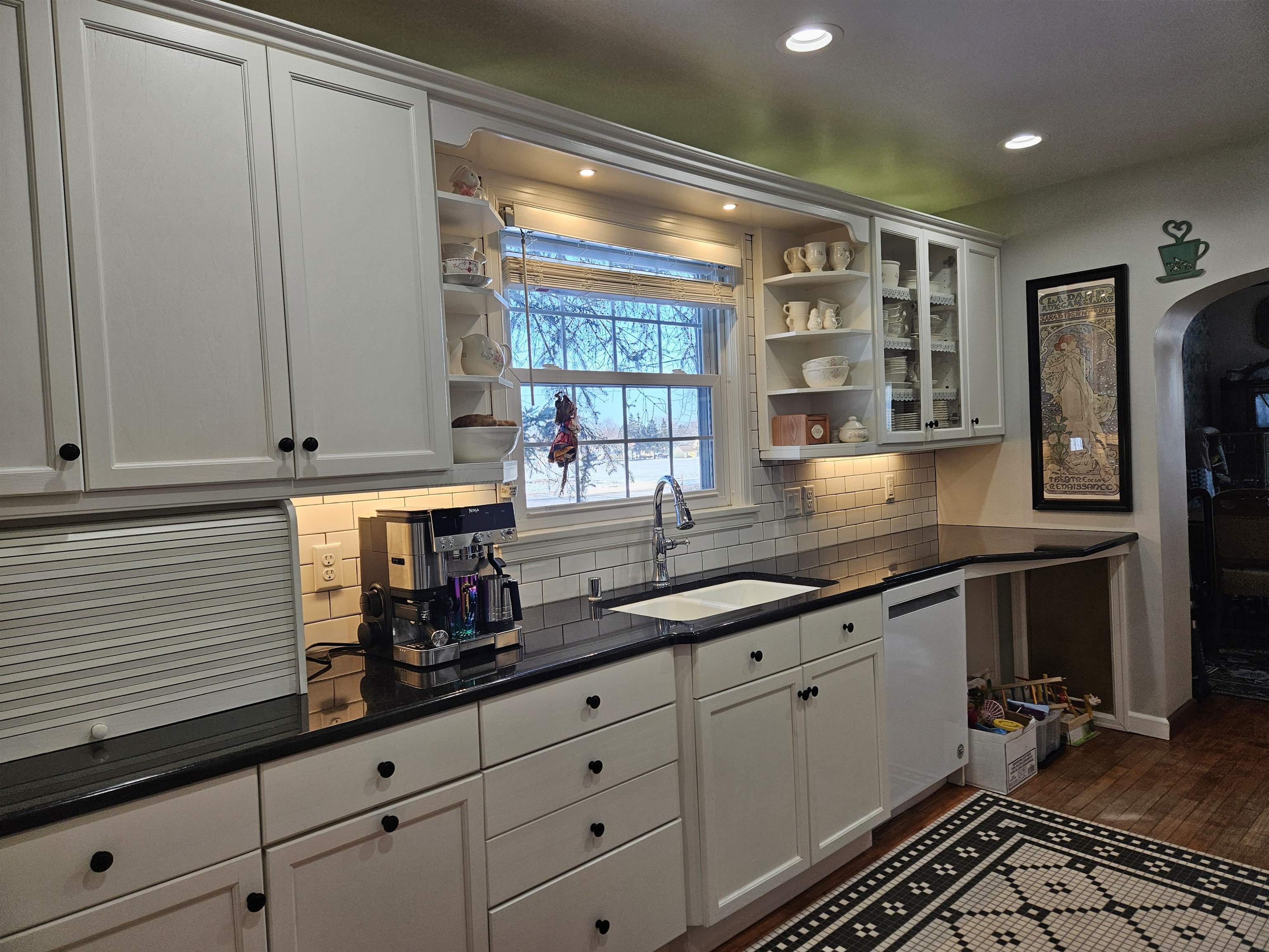 1717 Knapp Street Oshkosh, WI 54902 - Photo 16 of 39