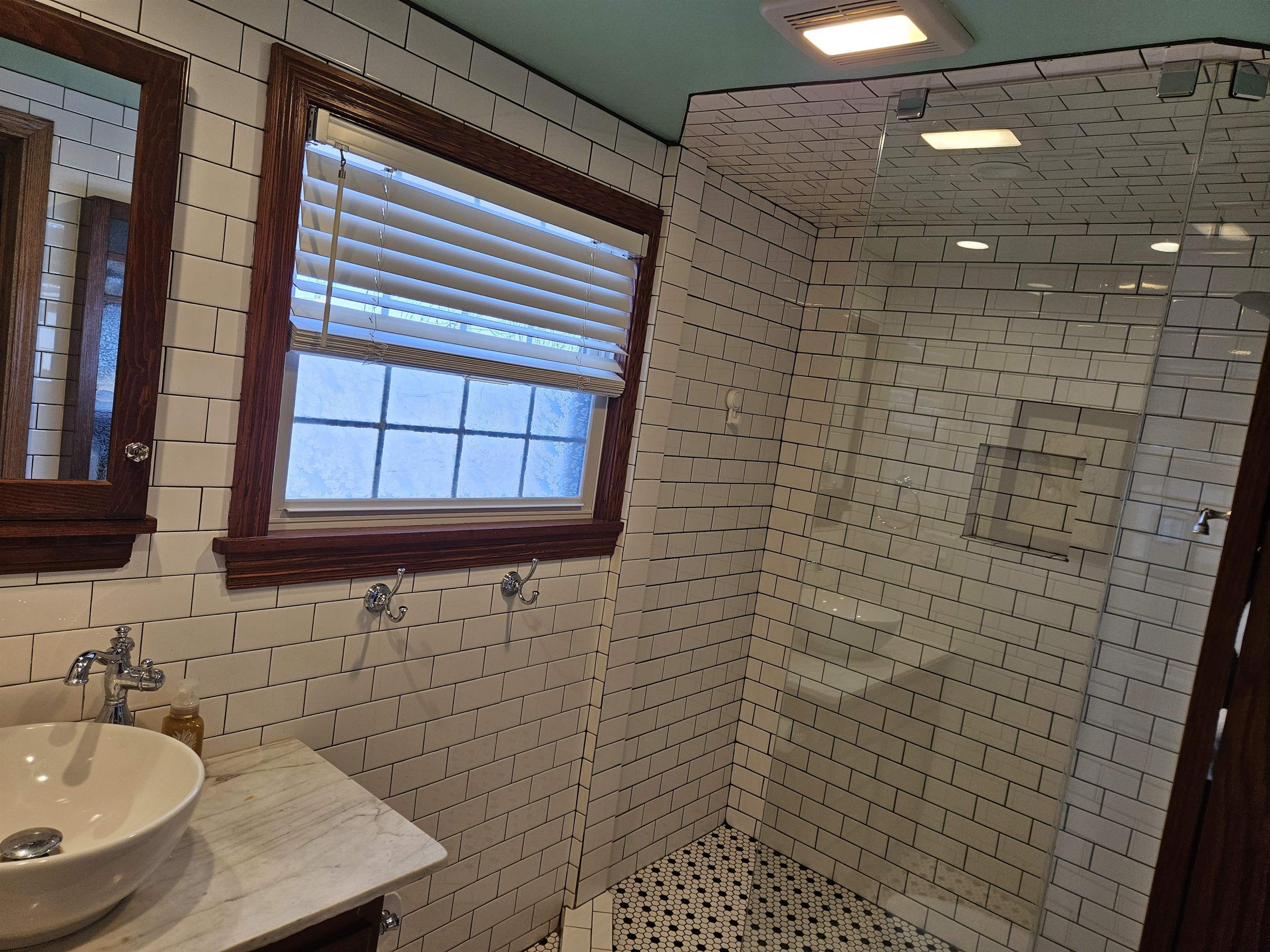 1717 Knapp Street Oshkosh, WI 54902 - Photo 22 of 39