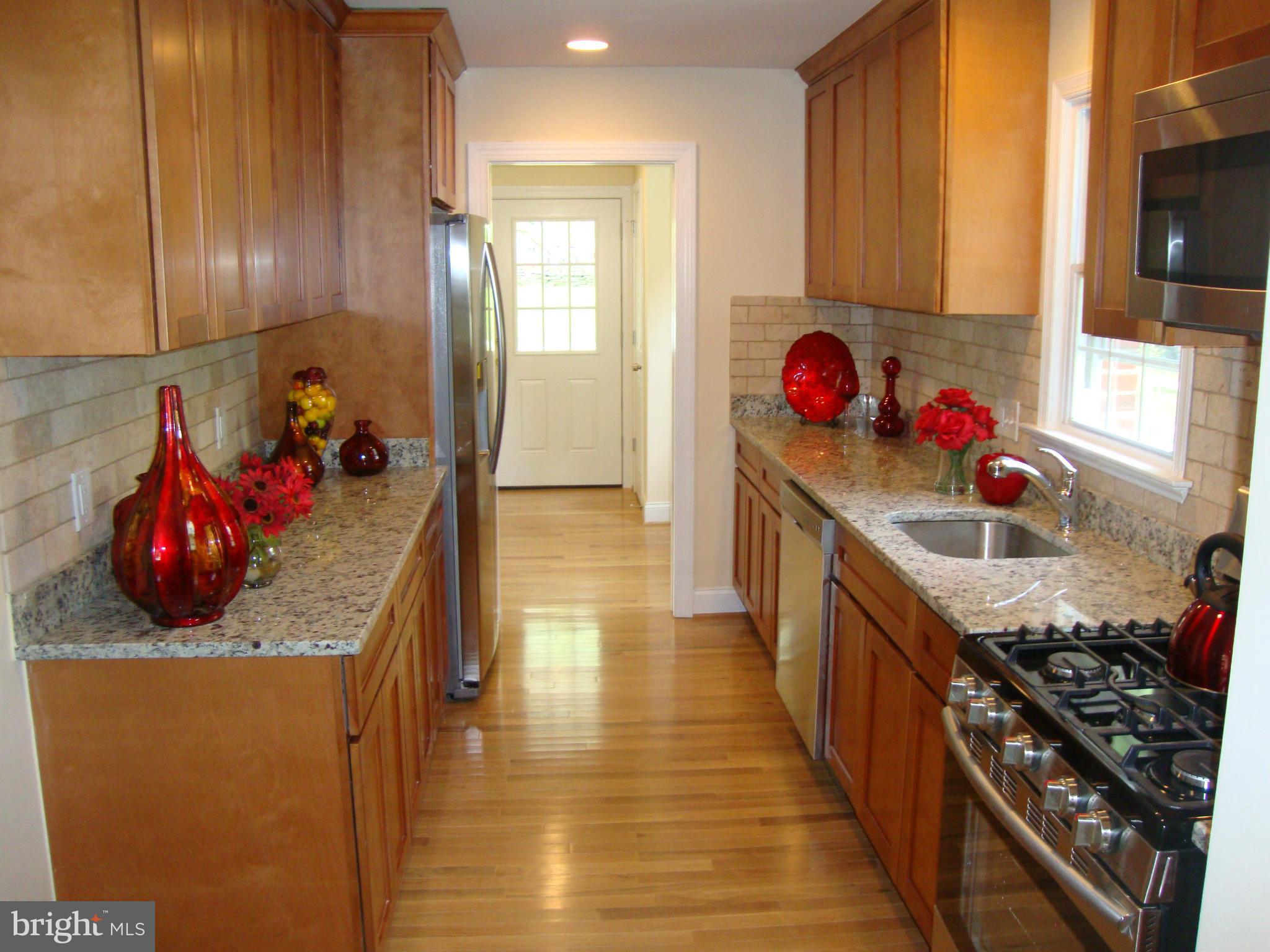 1010 Gilbert Road Rockville, MD 20851 - Photo 3 of 27 Kitchen
