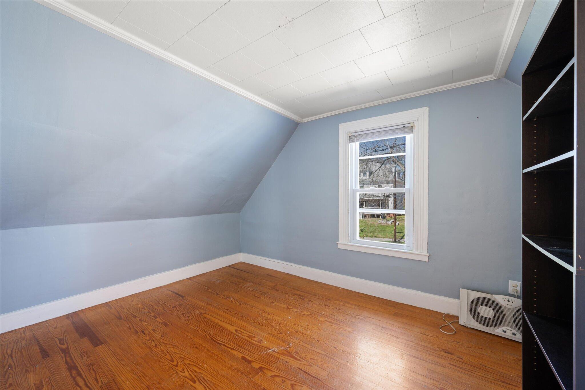 60 6th Street Bangor, ME 04401 - Photo 22 of 41 22-Bedroom 3