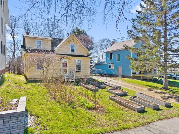 $250,000 | 60 6th Street, Bangor, ME 04401