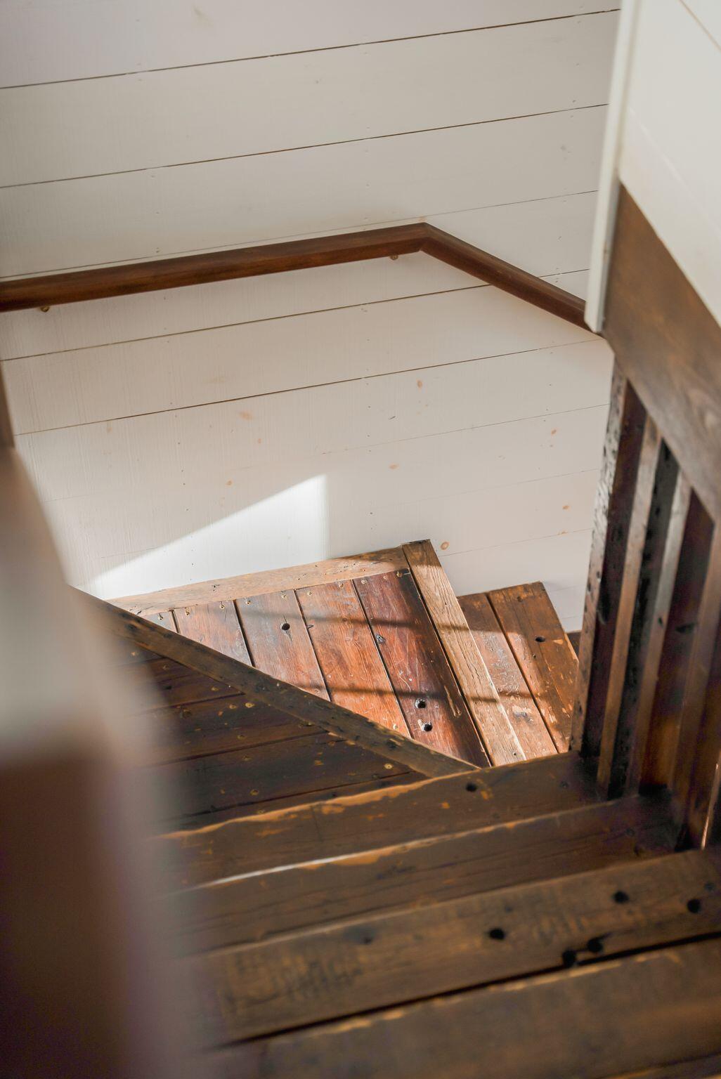 41 Mills Road Kennebunkport, ME 04046 - Photo 62 of 66 Stairway
