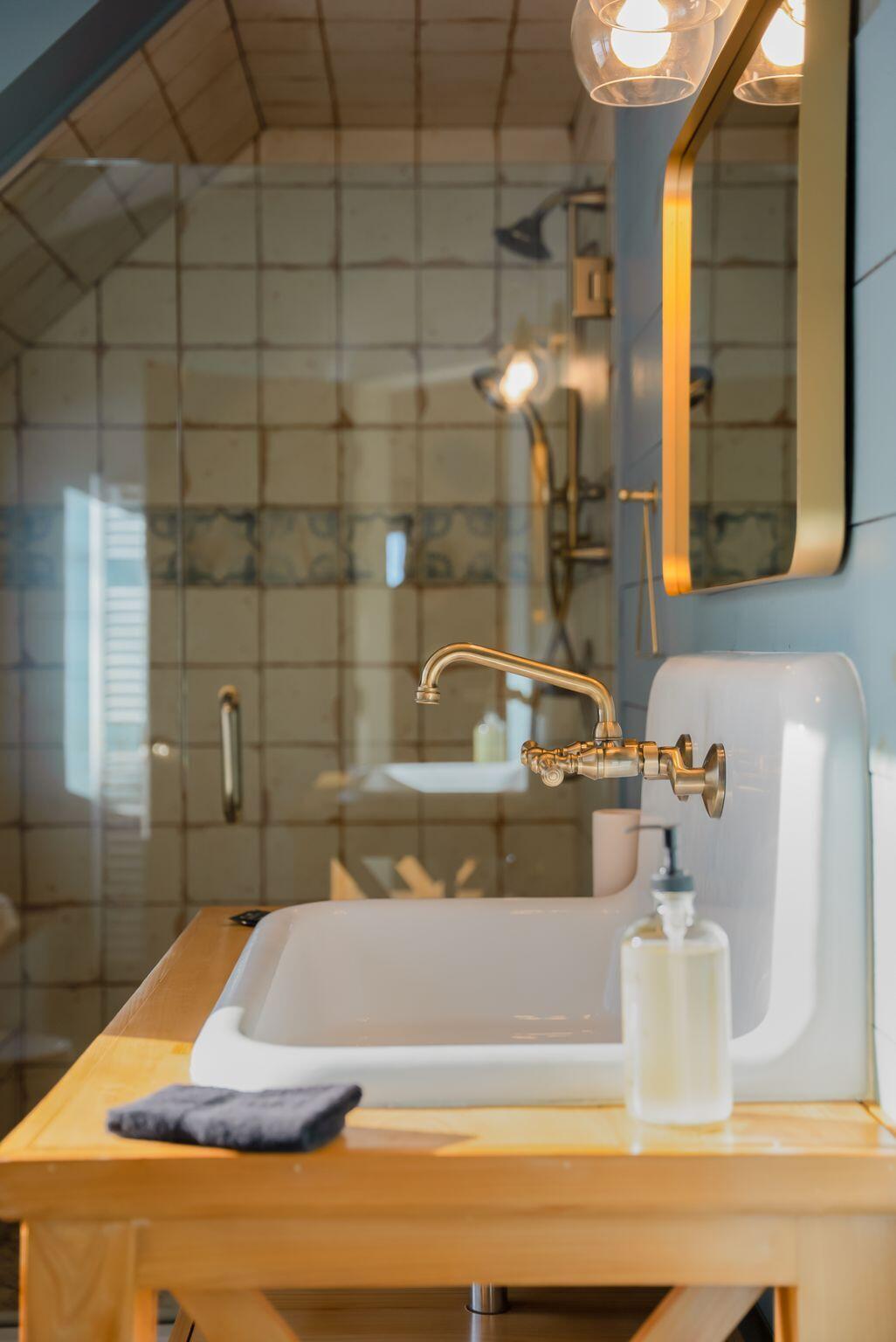 41 Mills Road Kennebunkport, ME 04046 - Photo 66 of 66 Primary Bath