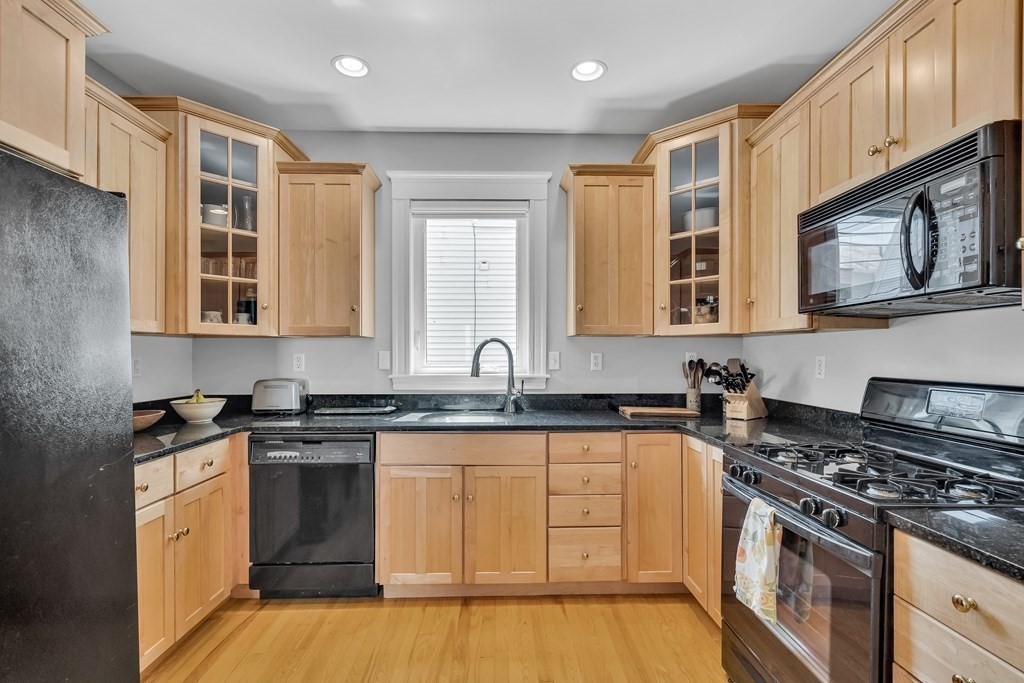 27 Ossipee Road, Unit 1 Somerville, MA 02144 - Photo 14 of 40 Gallery Image 14