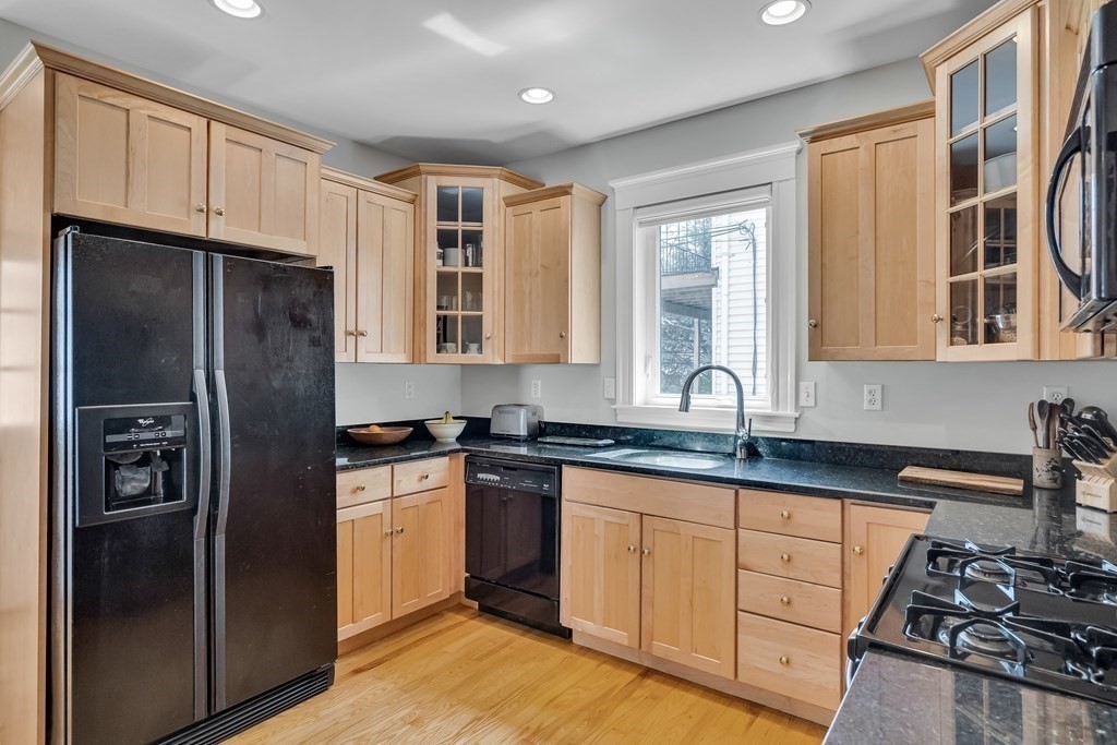 27 Ossipee Road, Unit 1 Somerville, MA 02144 - Photo 15 of 40 Gallery Image 15