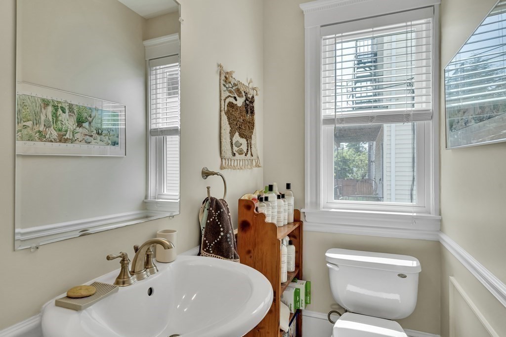 27 Ossipee Road, Unit 1 Somerville, MA 02144 - Photo 26 of 40 Gallery Image 26
