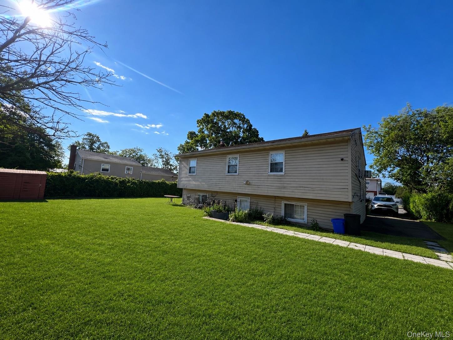 27 Pine Road Amityville, NY 11701 - Photo 13 of 15