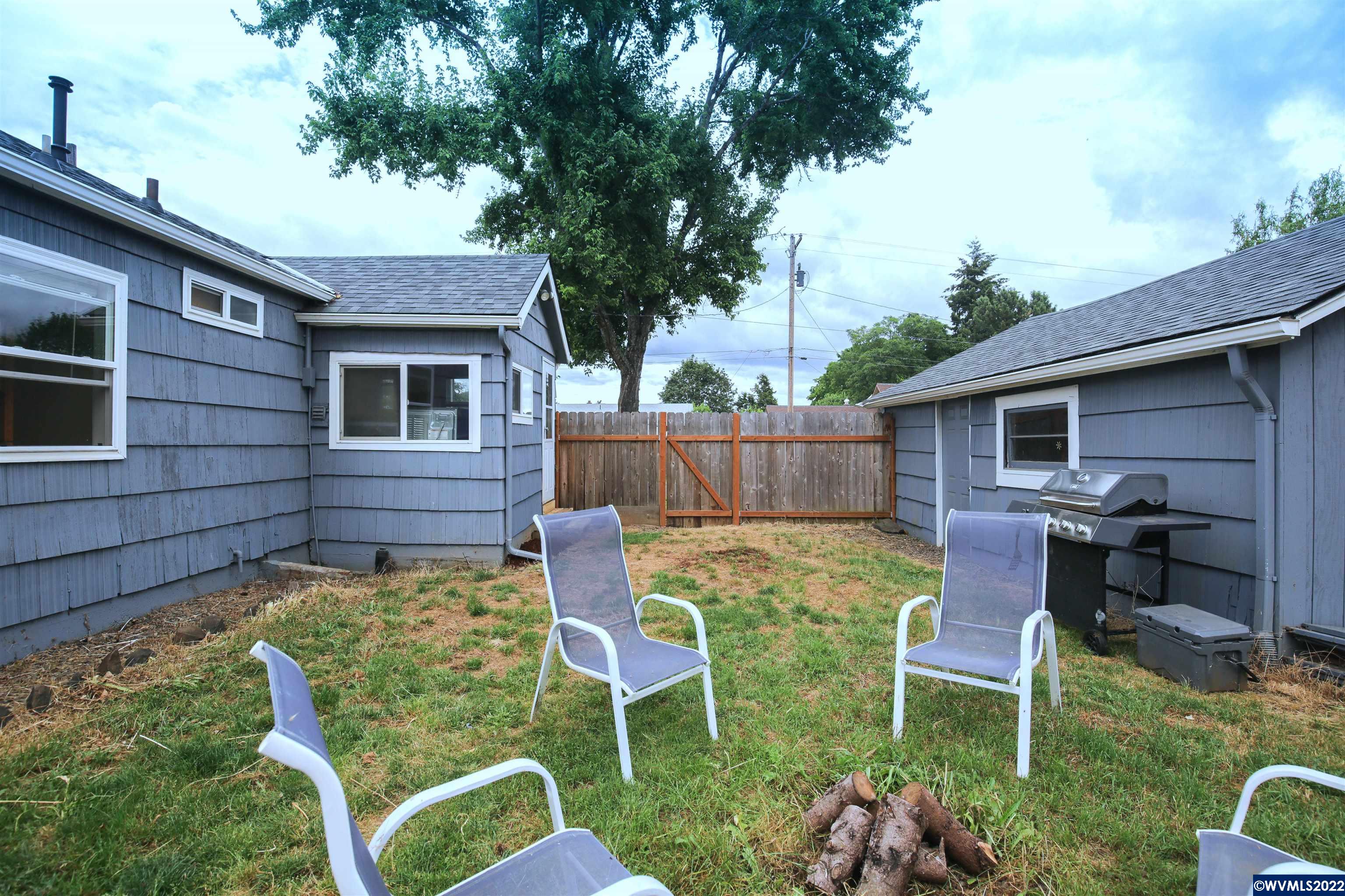 215 Southwest Jasper Street Dallas, OR 97338 - Photo 41 of 42 Gallery Image 41