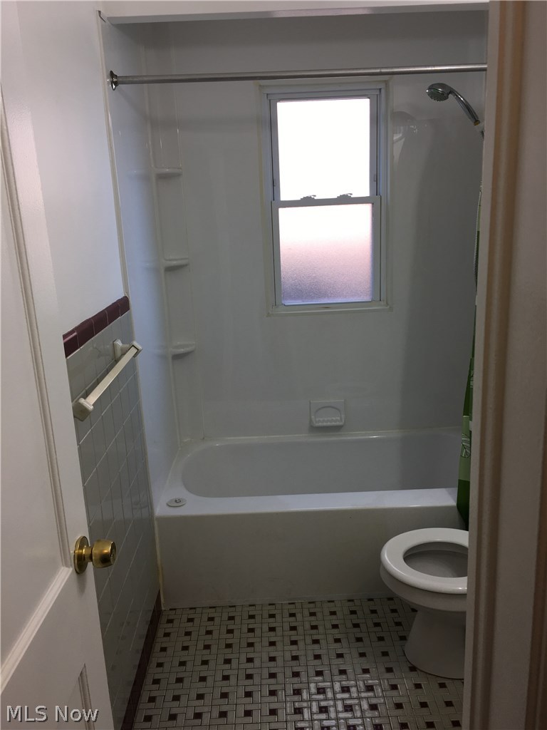 3313 Warren Road Cleveland, OH 44111 - Photo 17 of 19 Gallery Image 17