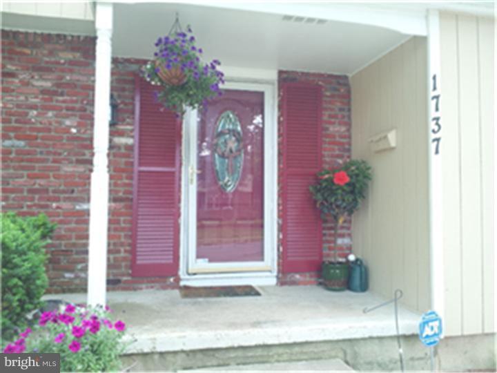 1737 Red Oak Road Williamstown, NJ 08094 - Photo 2 of 21 Porch