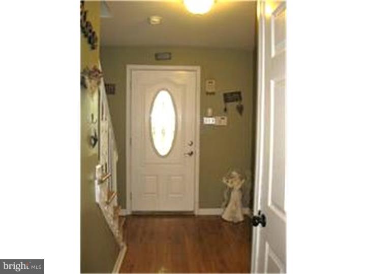 1737 Red Oak Road Williamstown, NJ 08094 - Photo 12 of 21 Foyer