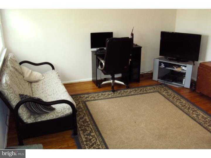 1737 Red Oak Road Williamstown, NJ 08094 - Photo 16 of 21 Bedroom 4