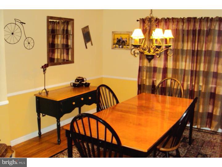 1737 Red Oak Road Williamstown, NJ 08094 - Photo 7 of 21 Dining Room
