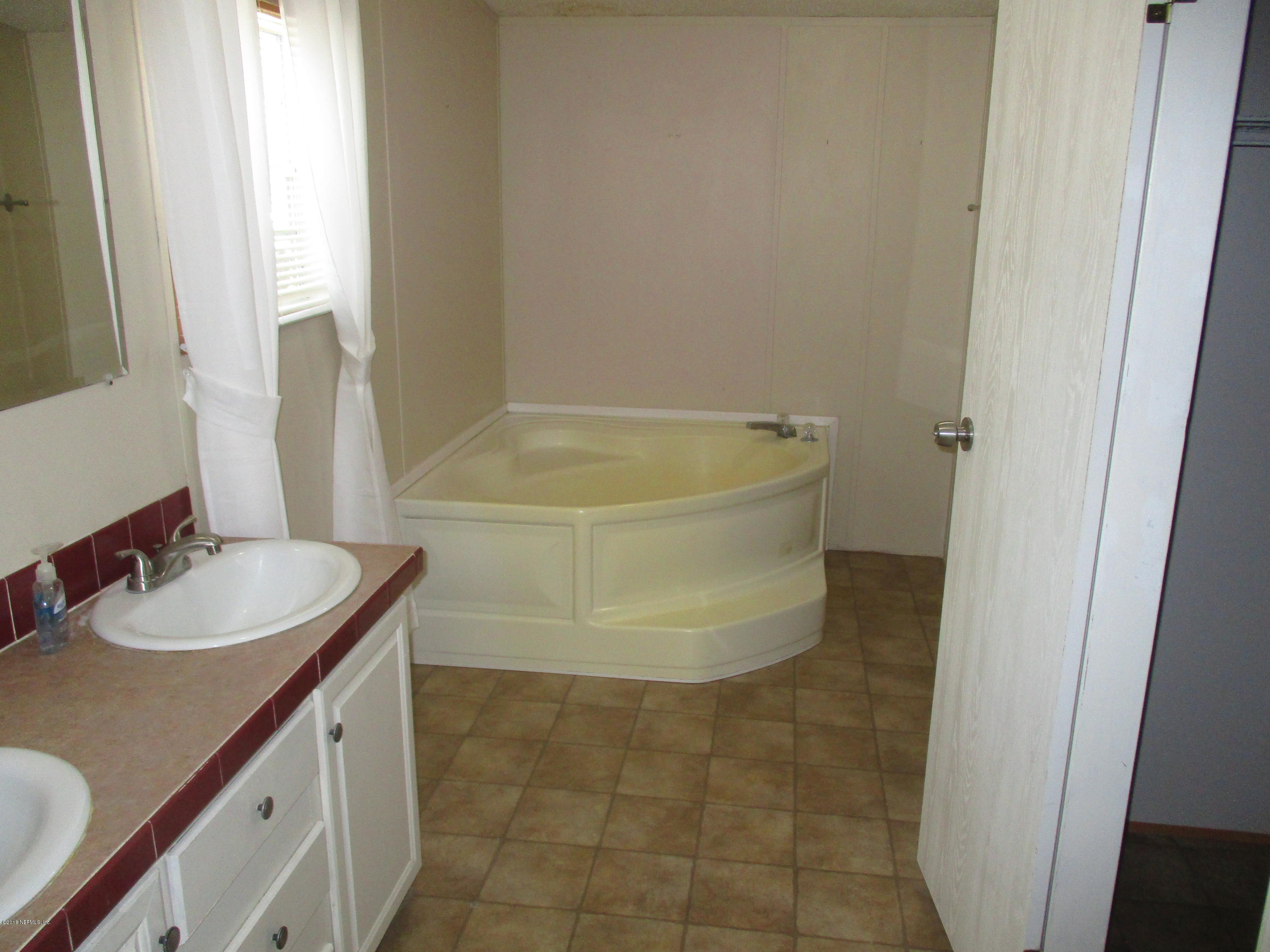 5252 River Road Hilliard, FL 32046 - Photo 32 of 44 IMG_0425