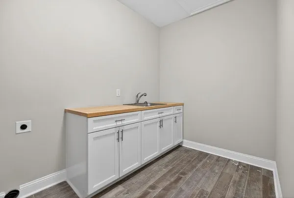 $689,000 | 5 Rolling Oaks Drive, Fishersville, VA 22939