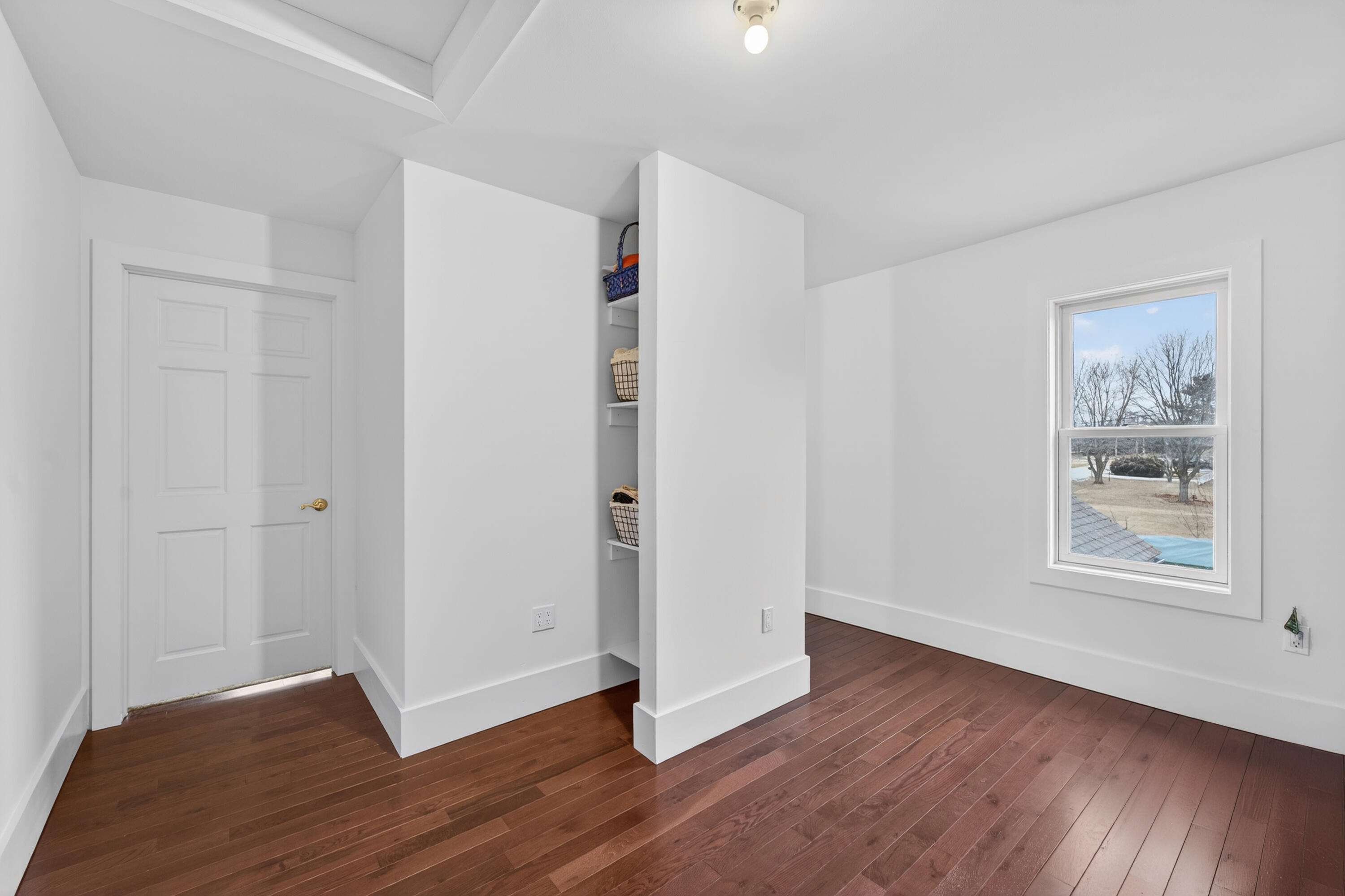 35214 Washington Avenue Rochester, WI 53105 - Photo 13 of 23 DSC03361