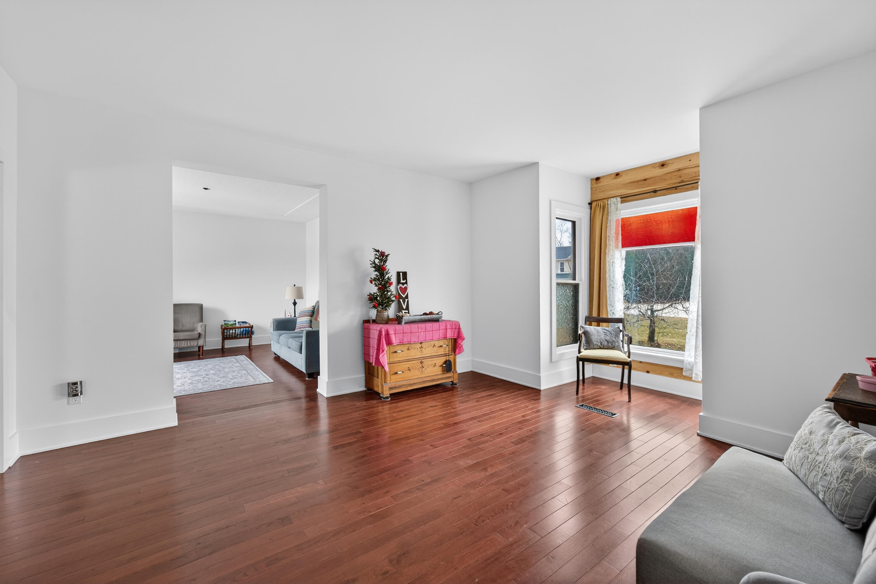 35214 Washington Avenue Rochester, WI 53105 - Photo 6 of 23 DSC03334