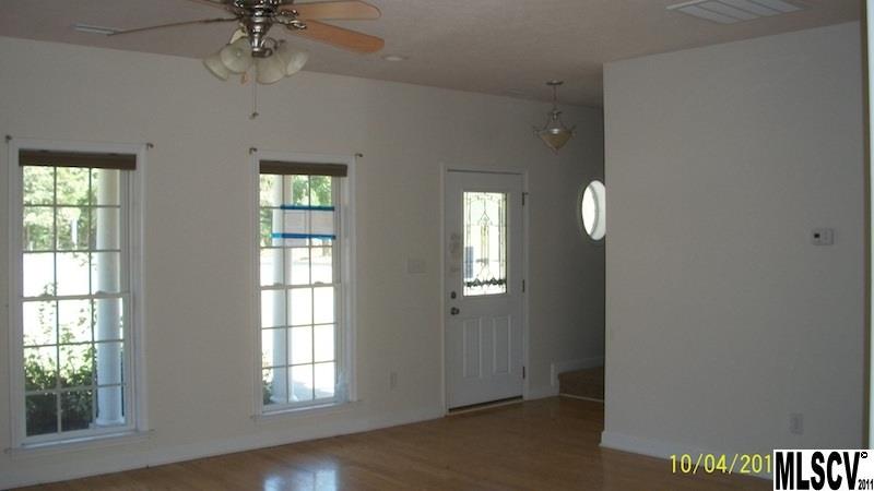 4041 River Road Hickory, NC 28602 - Photo 4 of 11
